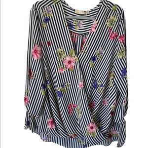 Beautiful Everleigh Navy and White Striped Floral Wrap Blouse Size XL